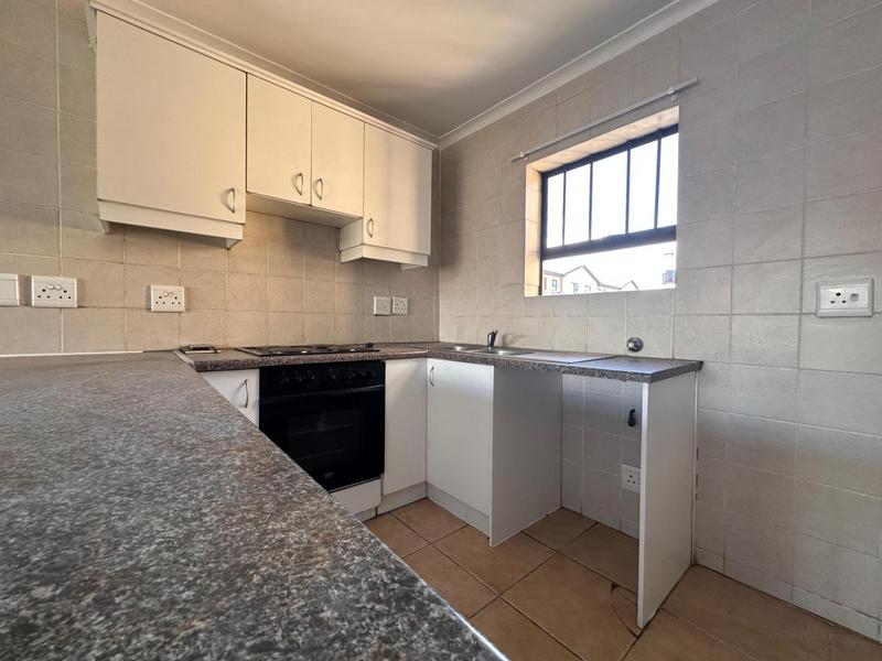 To Let 2 Bedroom Property for Rent in Guldenland Western Cape